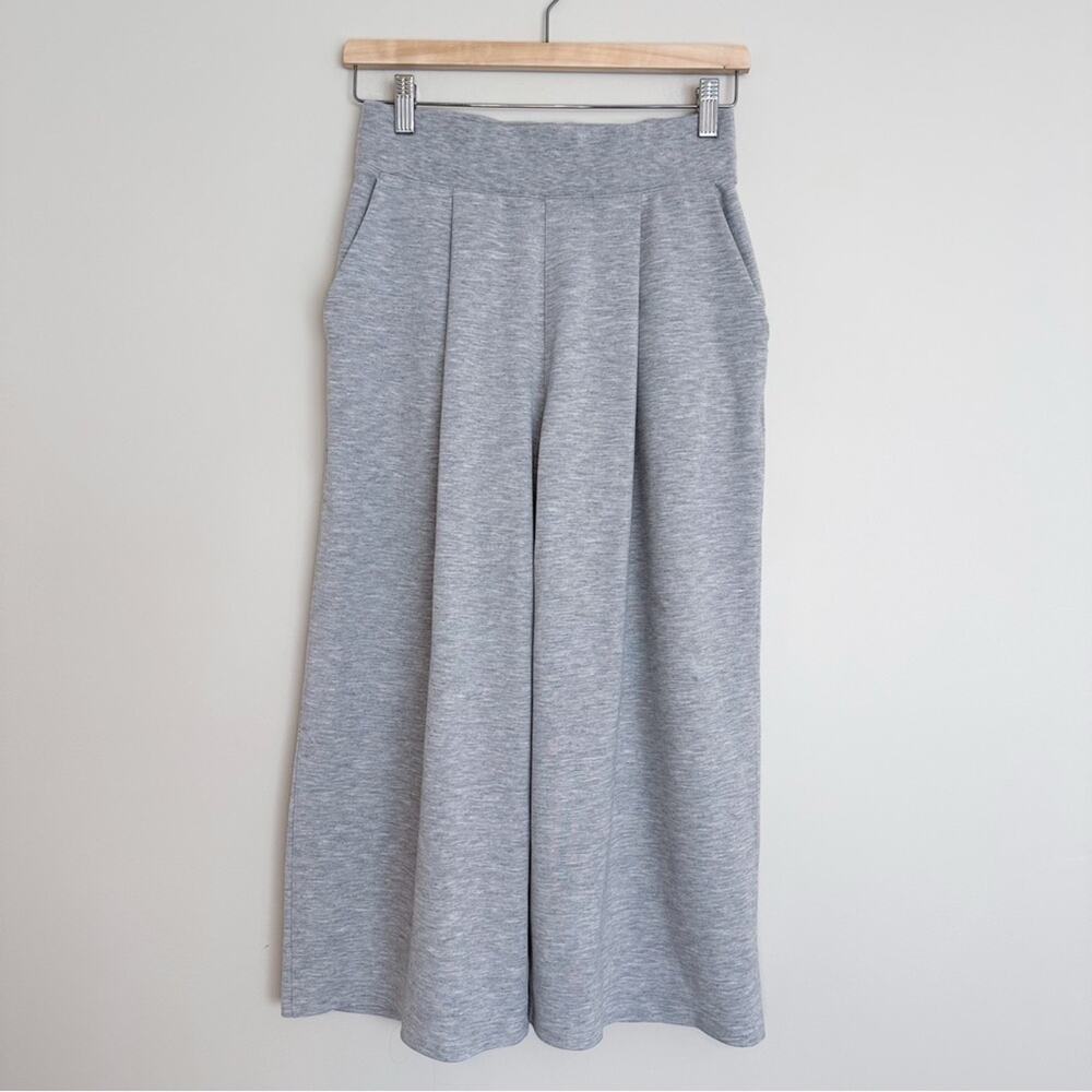Lululemon Can You Feel The Pleat Crop *21"
